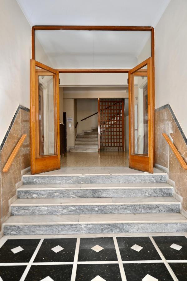 Delmare Athens Double Apartment ภายนอก รูปภาพ
