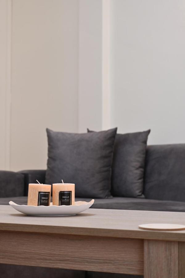 Delmare Athens Double Apartment ภายนอก รูปภาพ