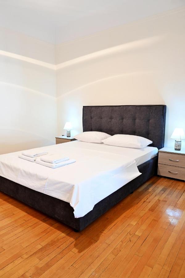 Delmare Athens Double Apartment ภายนอก รูปภาพ