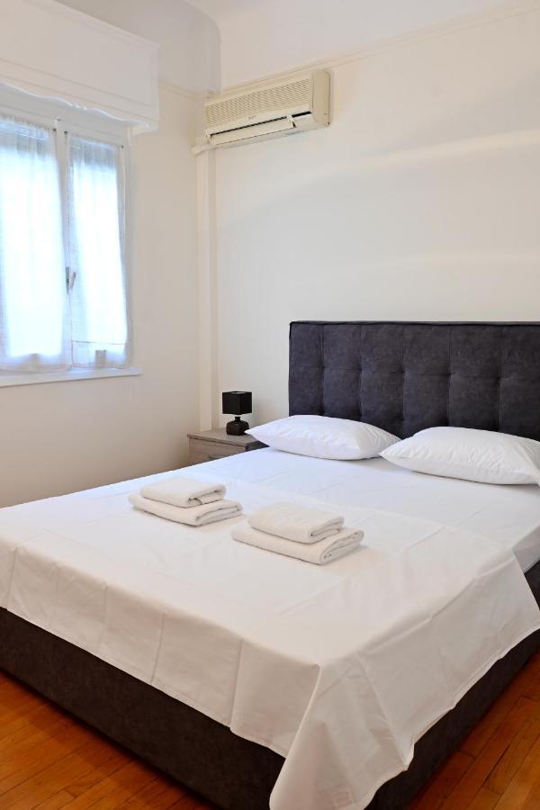 Delmare Athens Double Apartment ภายนอก รูปภาพ